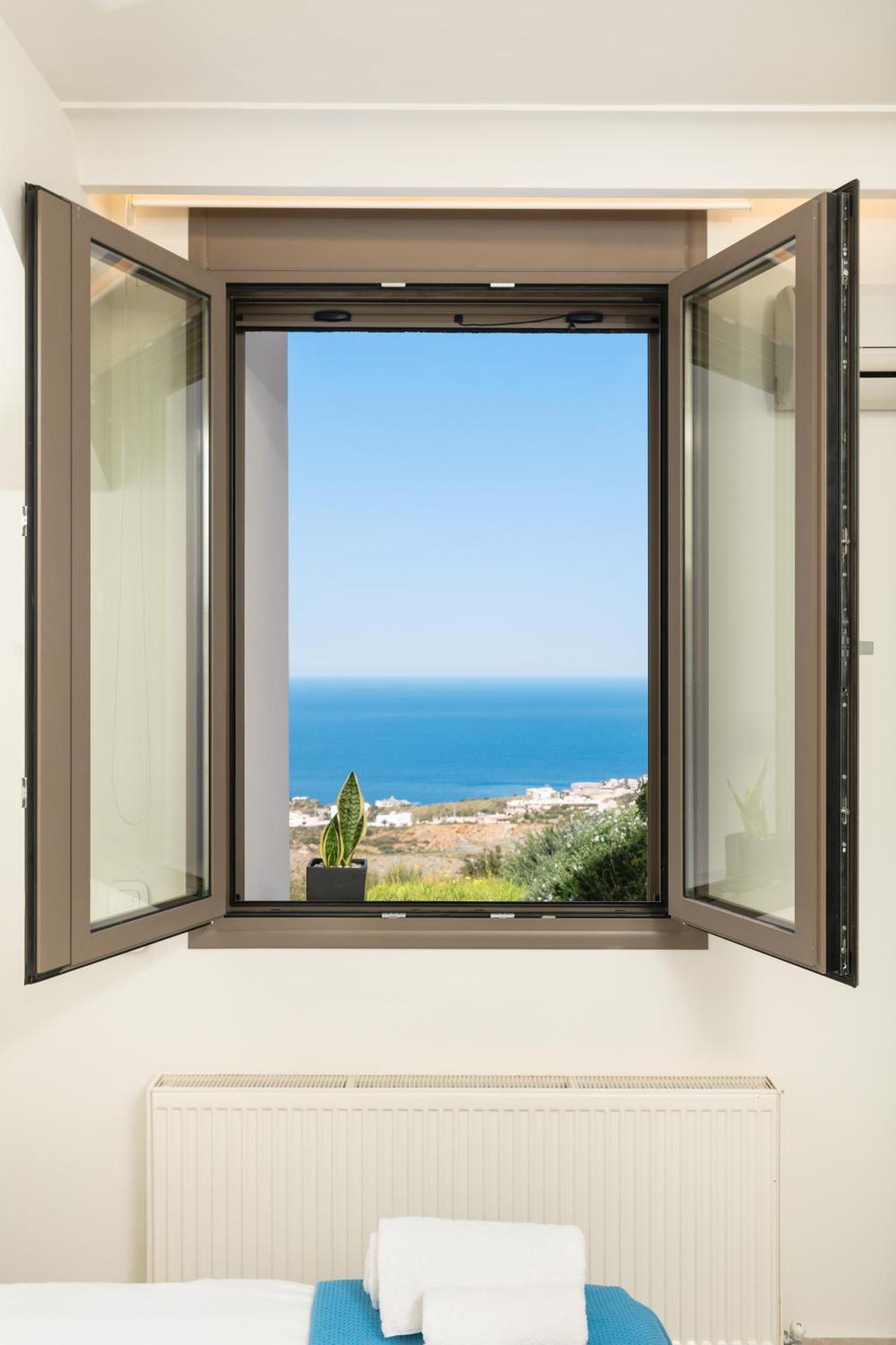 Minimalist Mediterranean Blue Key Villa With Sea View & Infinity Heated Pool Αγία Πελαγία  Εξωτερικό φωτογραφία